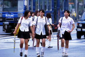 A man was reported to the Aichi police for asking a Japanese schoolgirl for directions