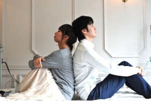 Why is it common for Japanese couples to sleep separately?